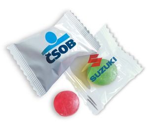 Bonbon ve flowpackovém sáčku s plnobarevným logem – reklamní bonbony s potiskem